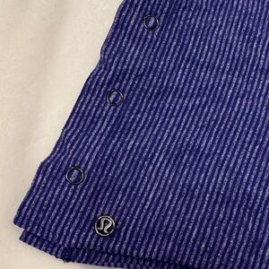 Lulu lemon infinity scarf w snaps